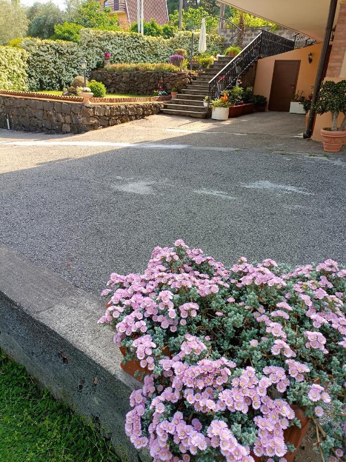 Villa Sant'Andrea Трекастаньї Екстер'єр фото